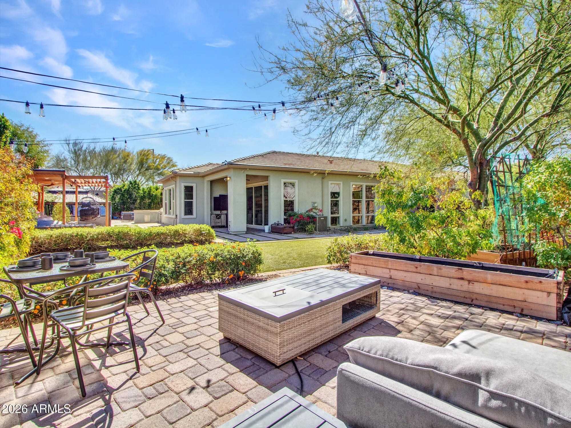 Photo of Listing #7000012