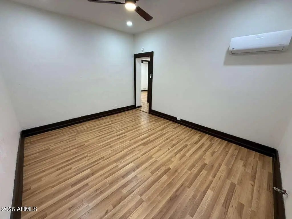 Photo of Listing #6999798