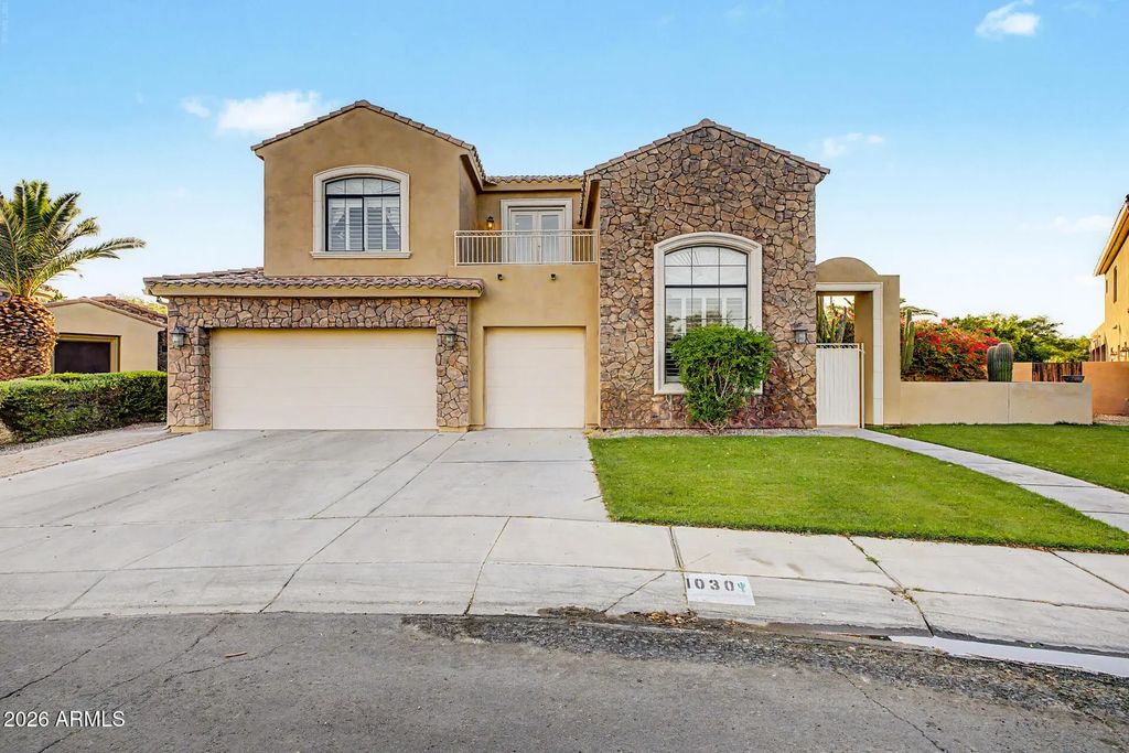 1030 W Calypso Court, Gilbert
