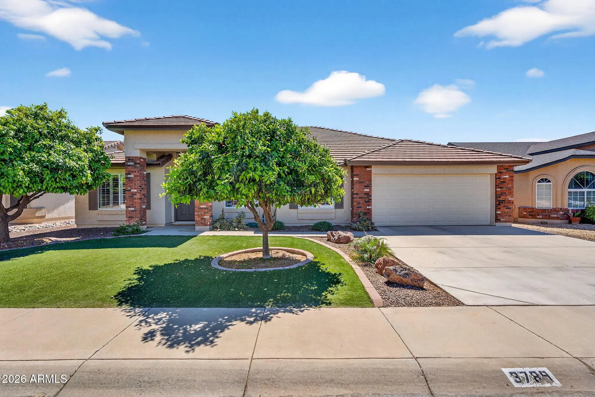 Photo of Listing #6999922