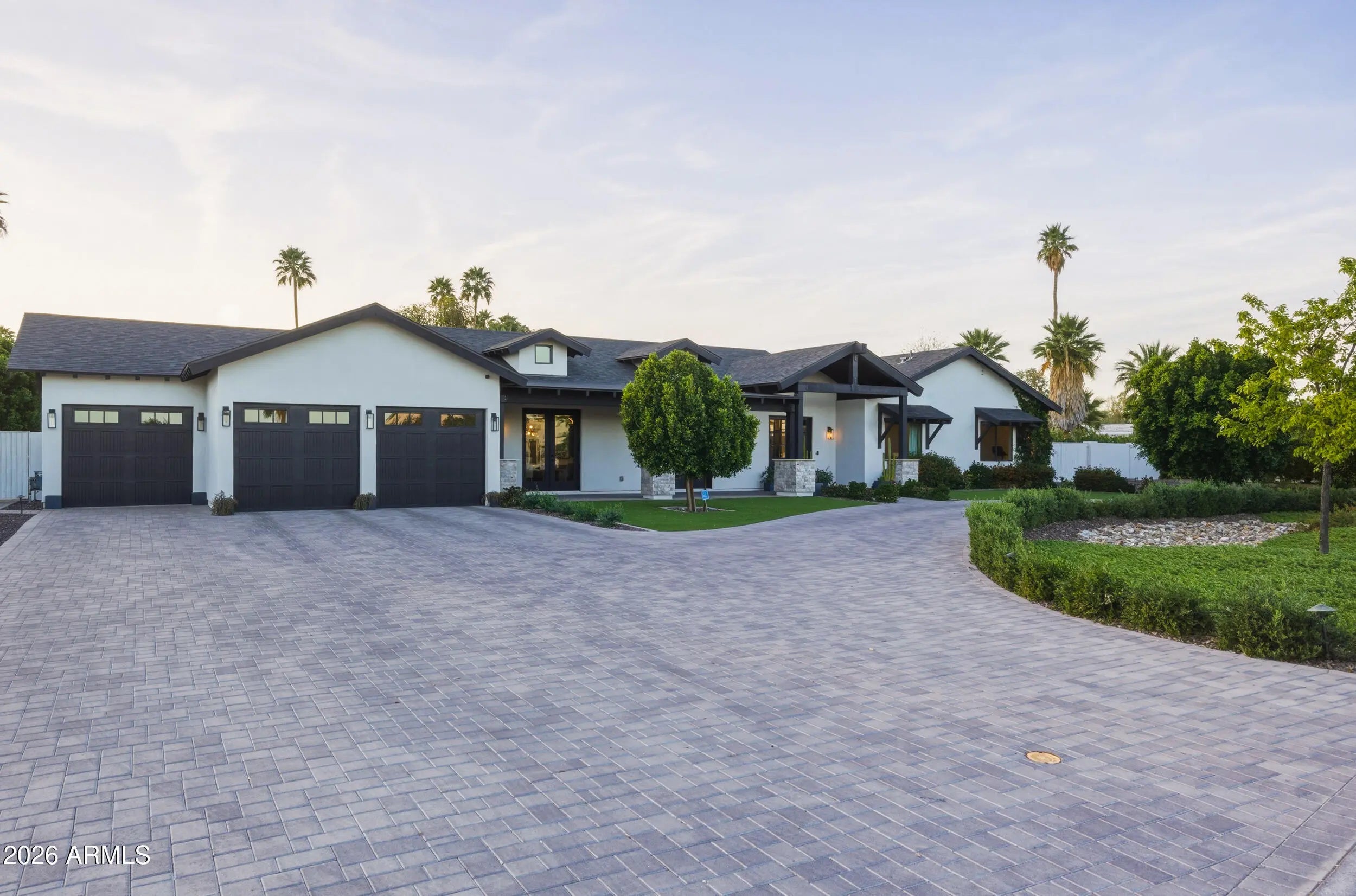 Photo of Listing #7000075