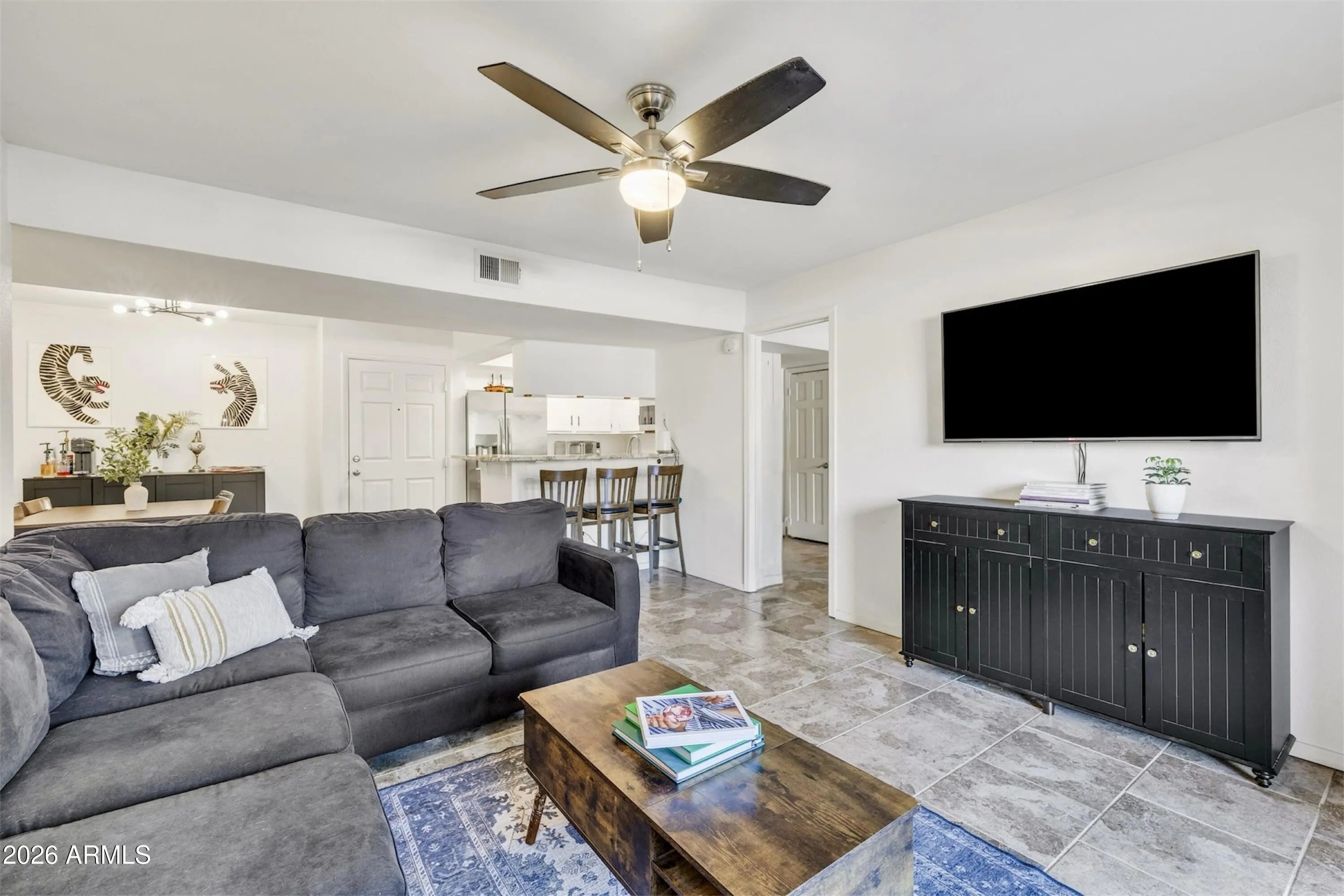 Photo of Listing #7001040