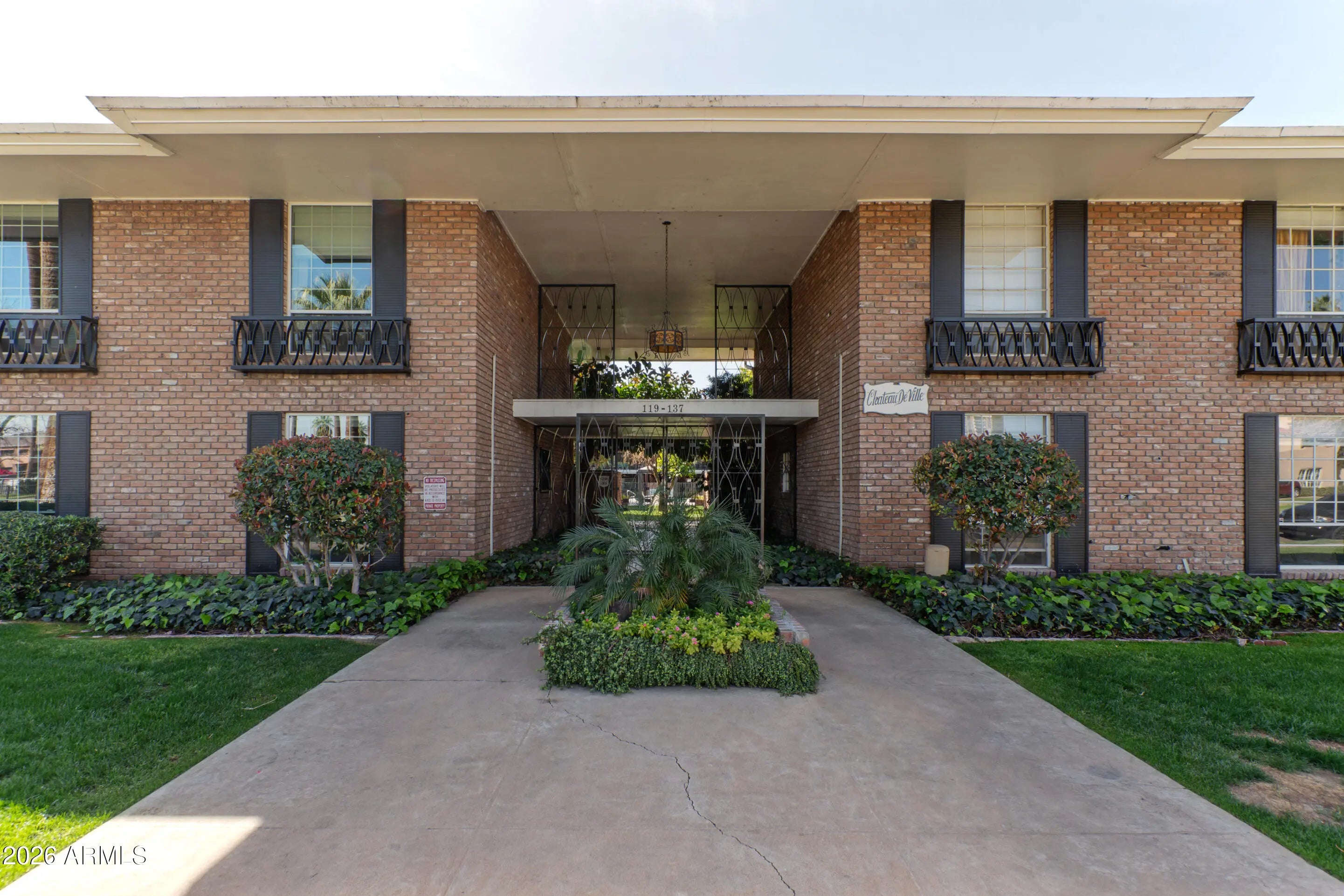 Photo of Listing #7000228