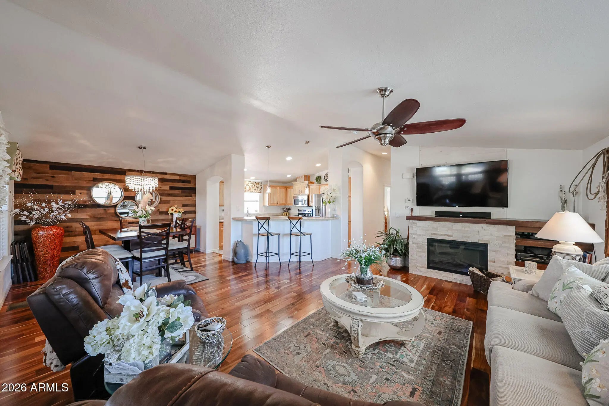 Photo of Listing #7000360