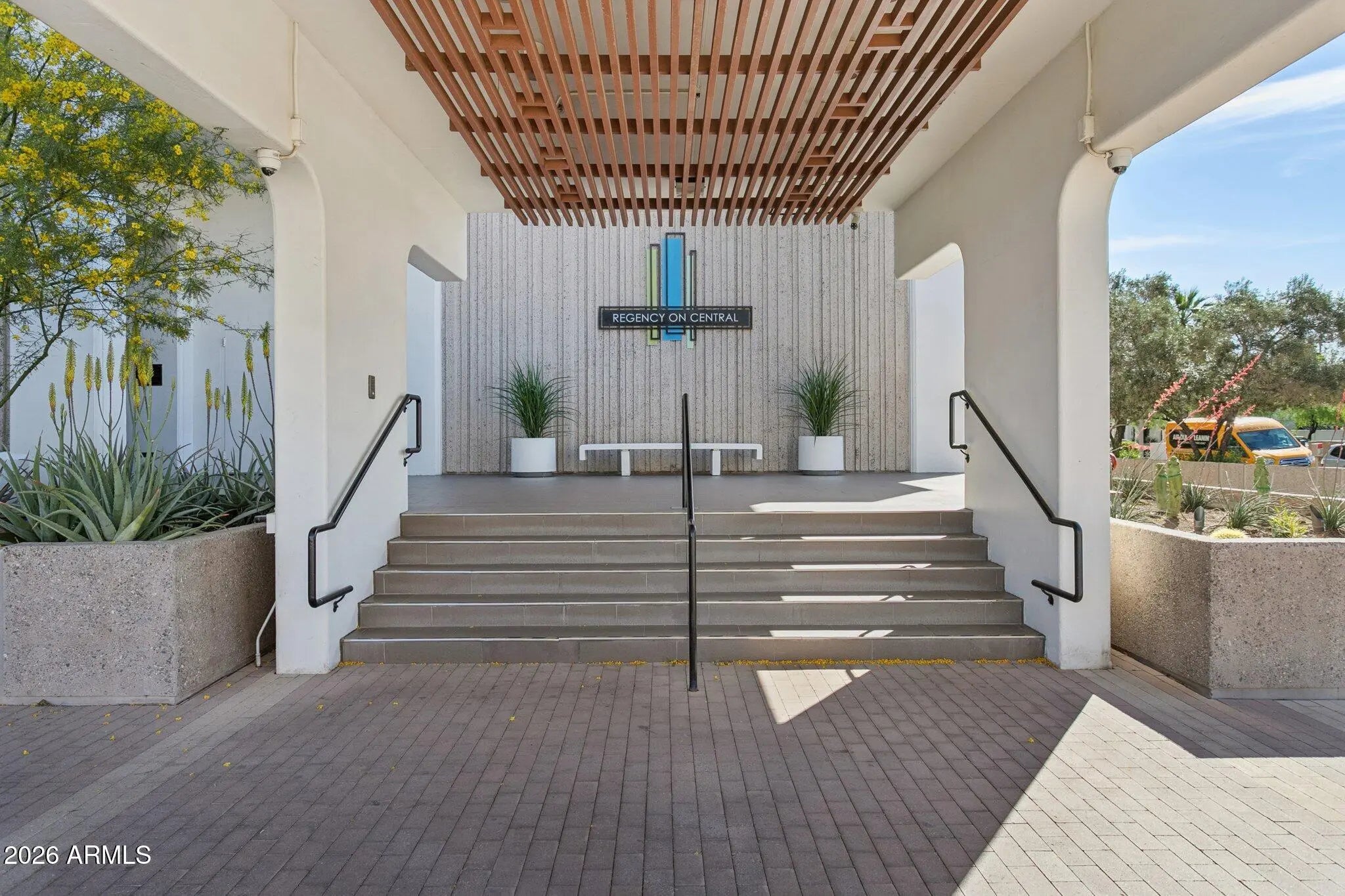 Photo of Listing #7001589