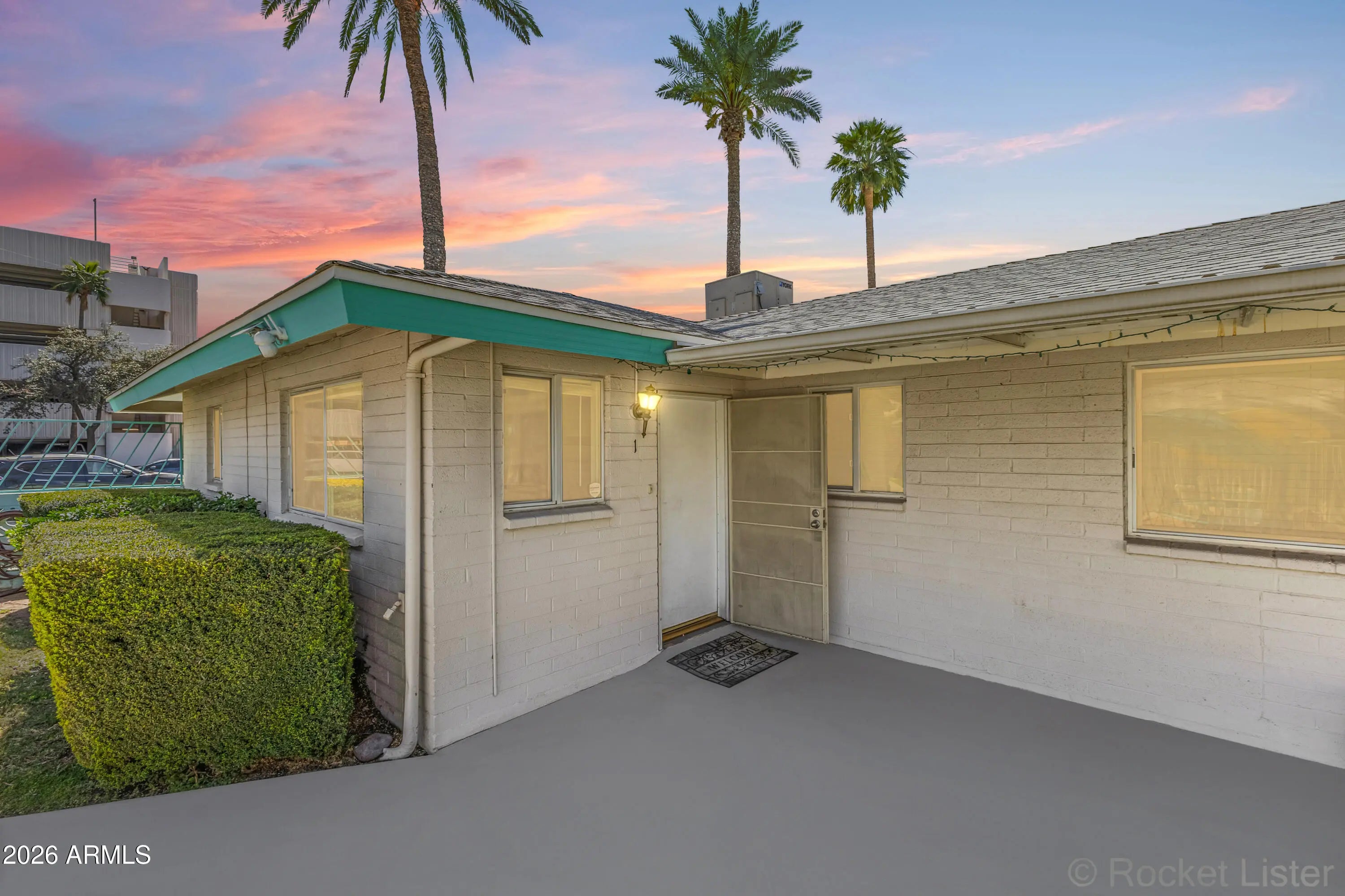 Photo of Listing #7000612