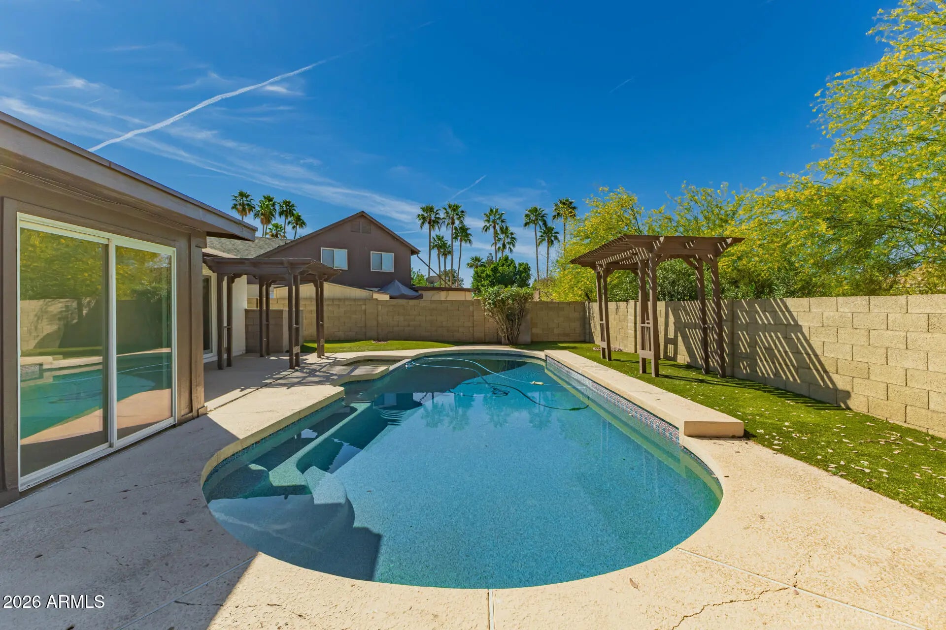 Photo of Listing #7000655