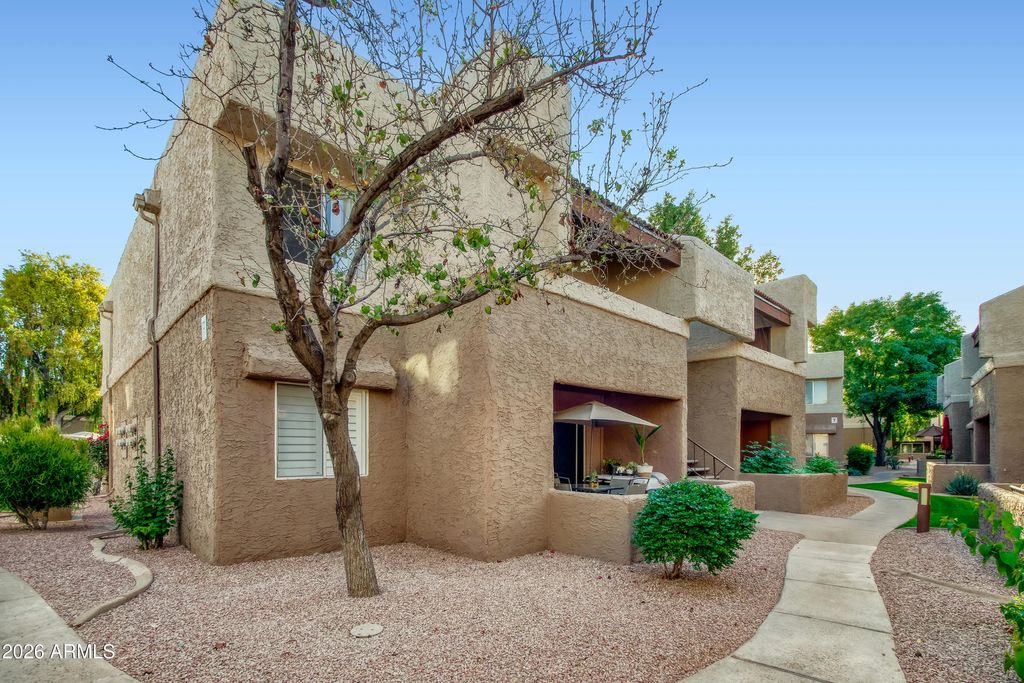 4554 E Paradise Village Parkway (unit 148), Phoenix