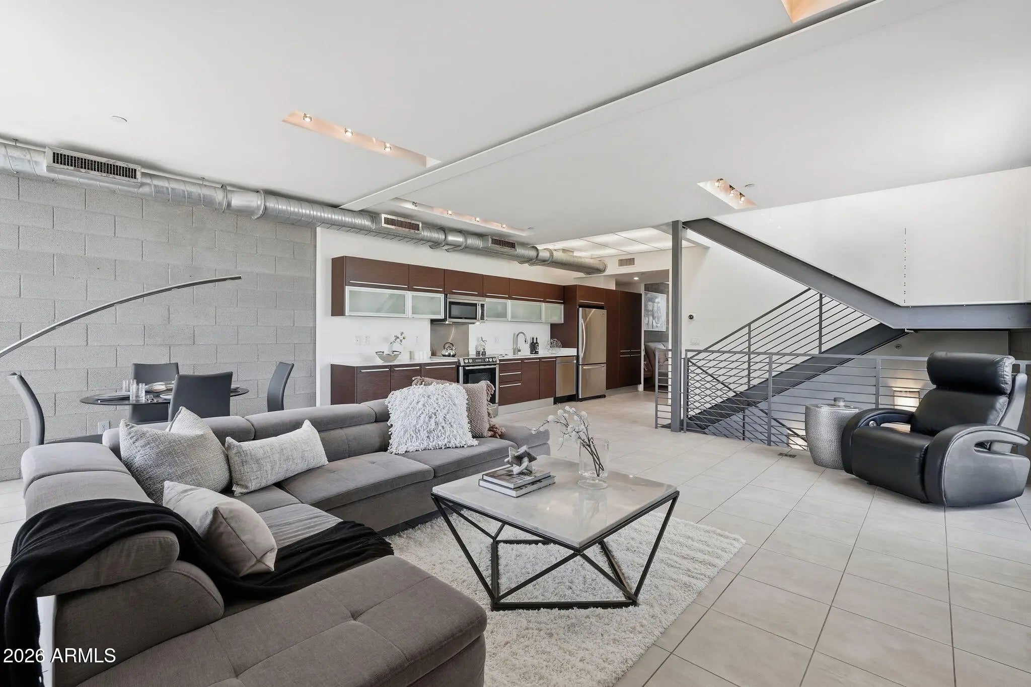 Photo of Listing #7000929