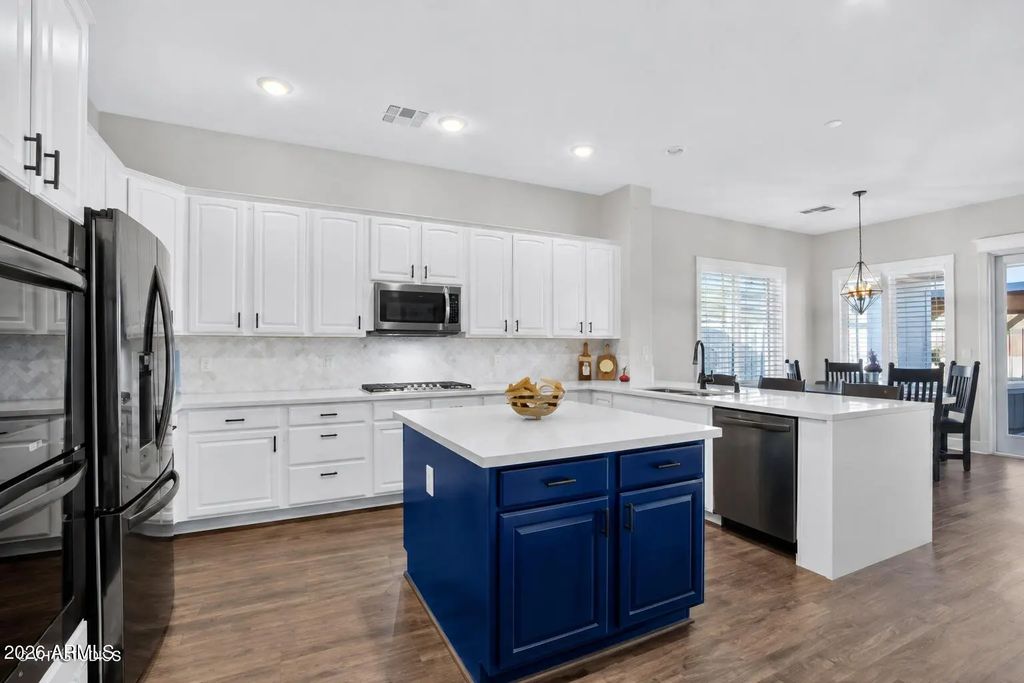 898 W Grove Street, Litchfield Park