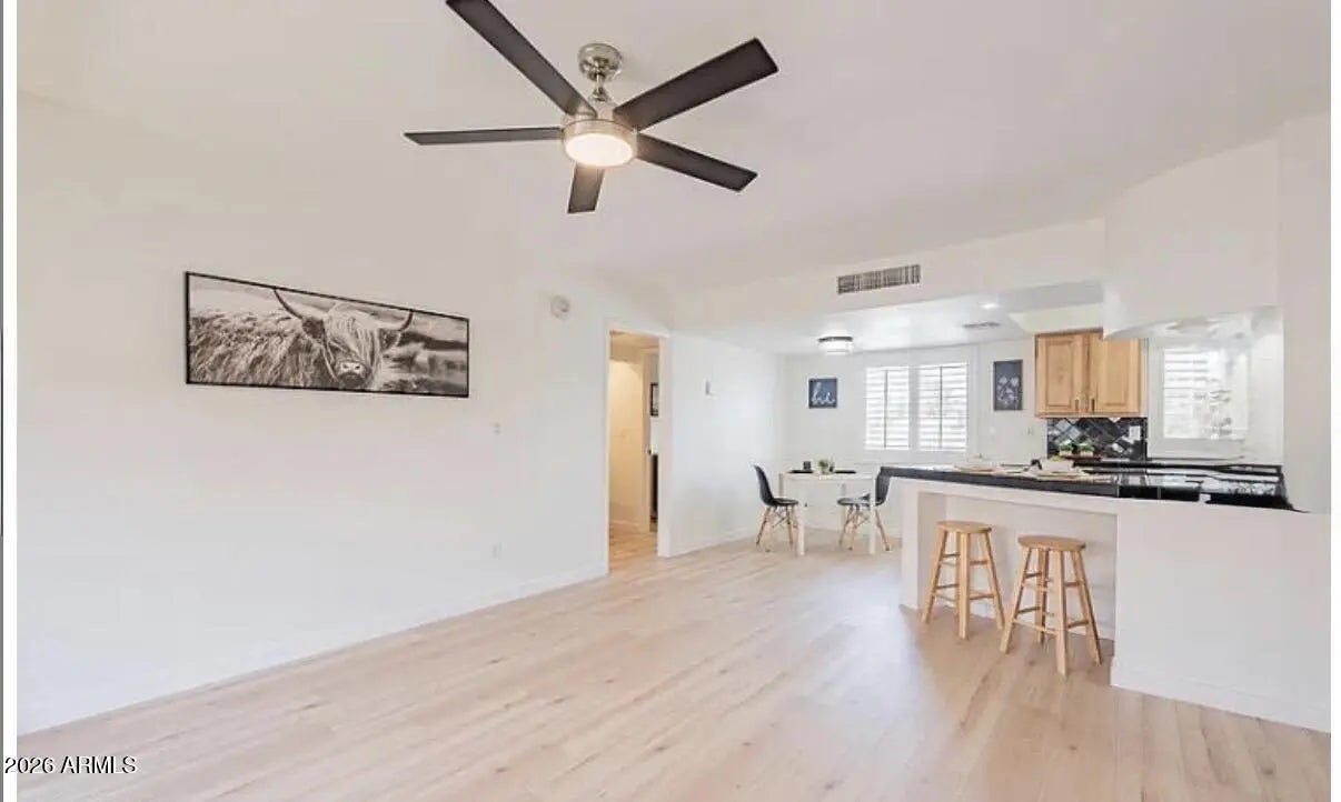 Photo of Listing #7001596