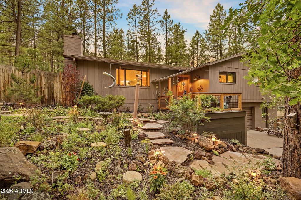 3919 N Paradise Road, Flagstaff