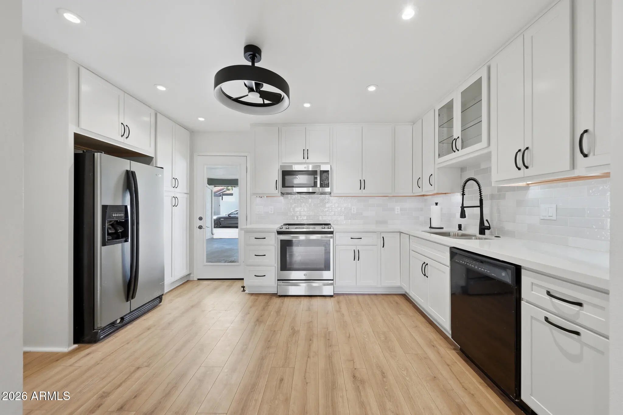 Photo of Listing #7003724