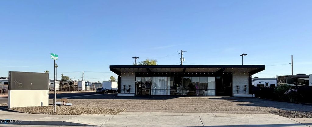 2111 E Main Street, Mesa