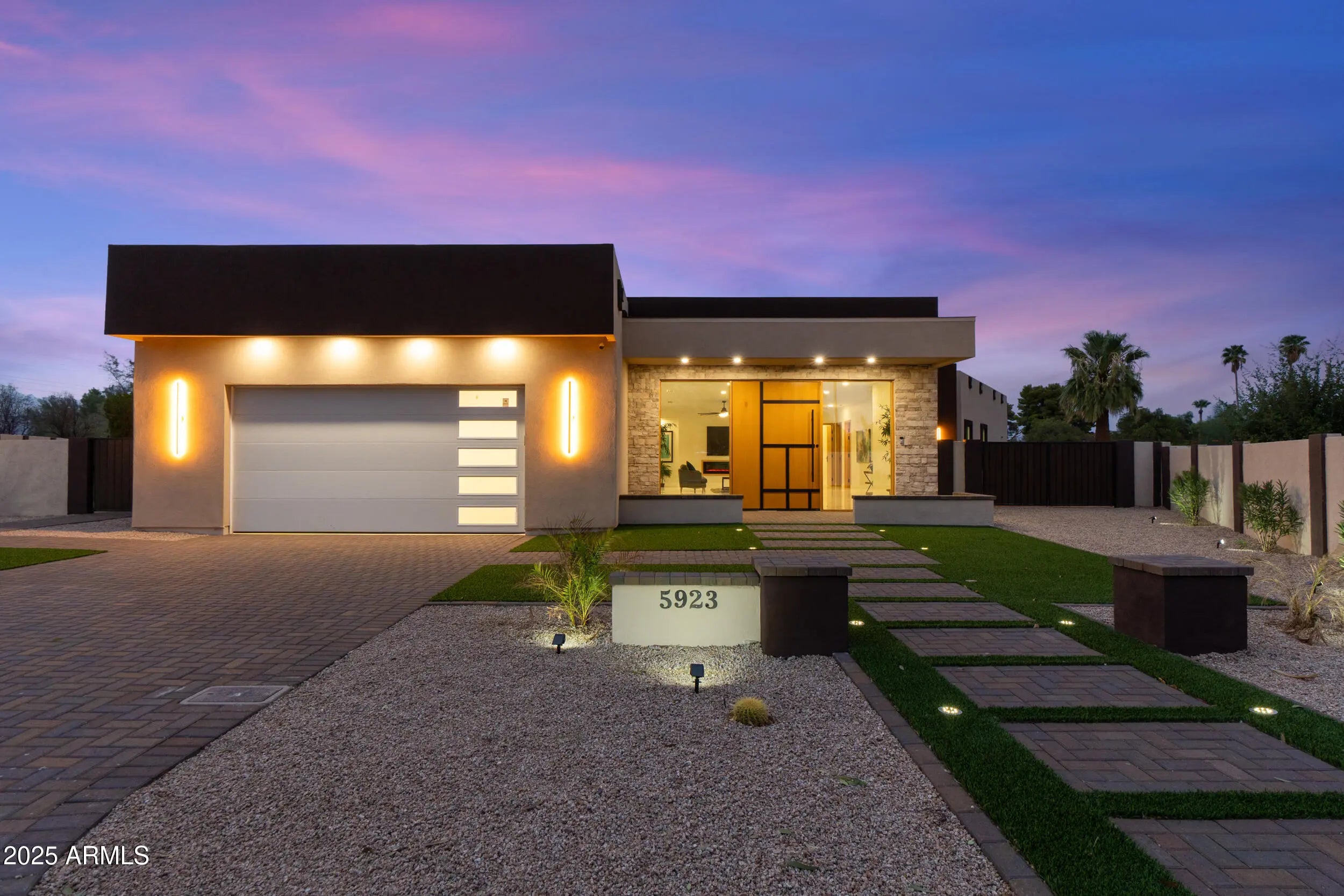 Photo of Listing #7003922