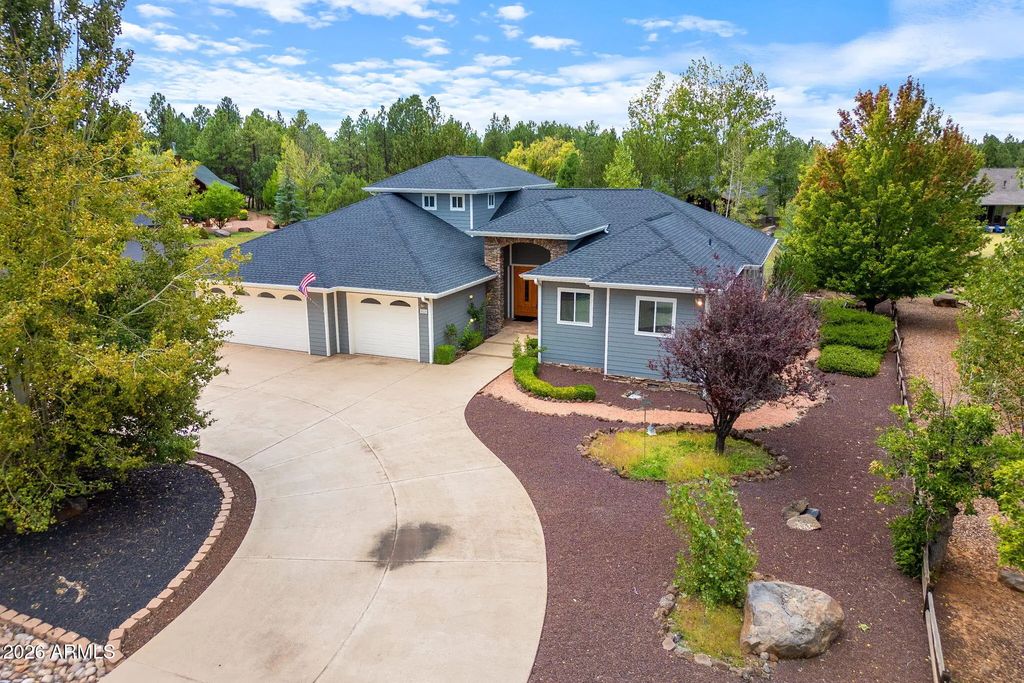 880 Rainbow View Drive, Lakeside
