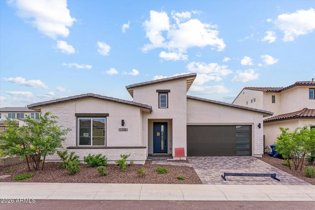 3709 E Constance Way, Phoenix