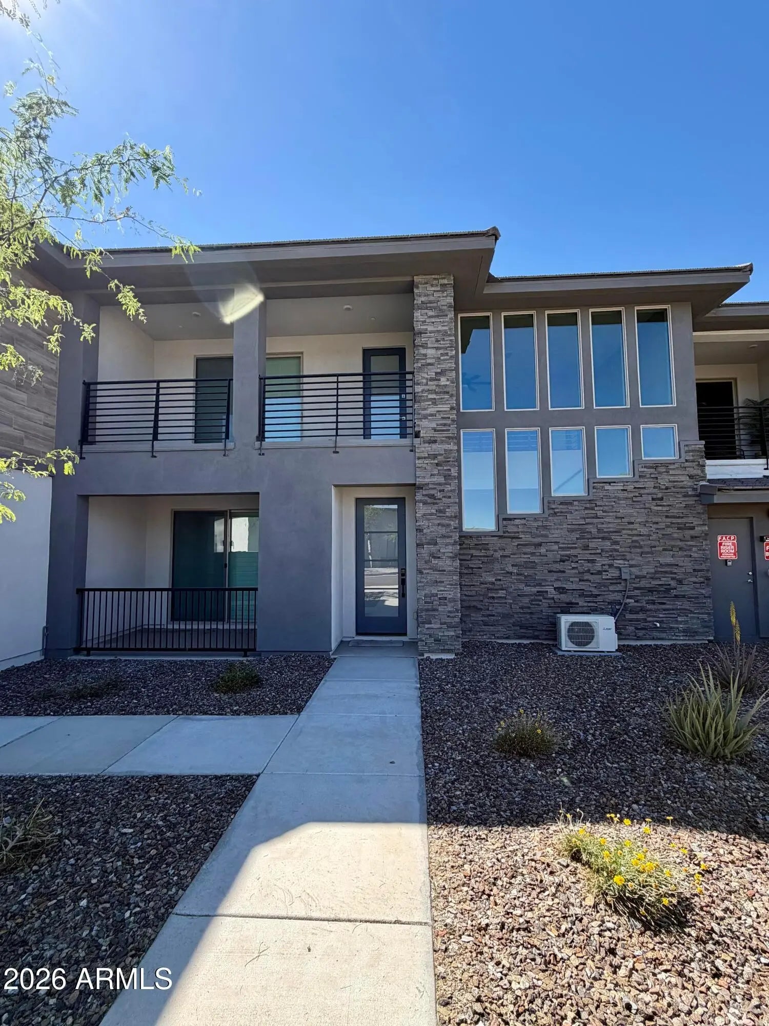 Photo of Listing #7002550