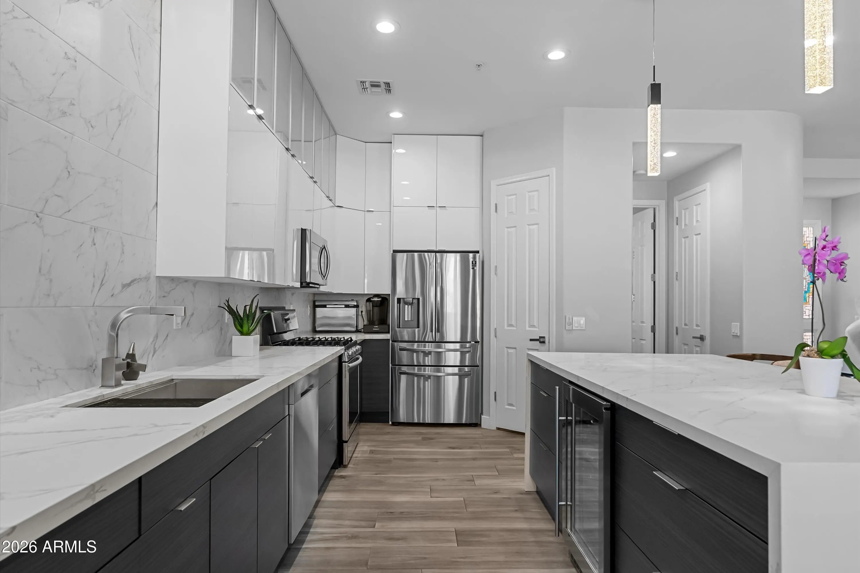 Photo of Listing #7002519