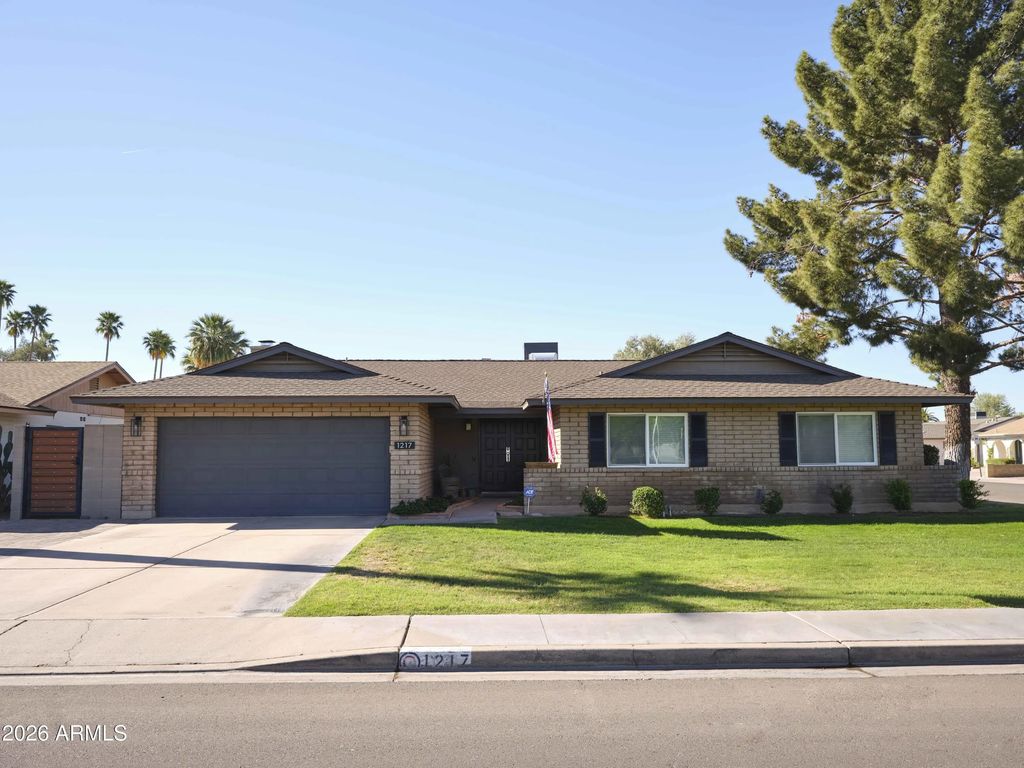 1217 E Watson Drive, Tempe