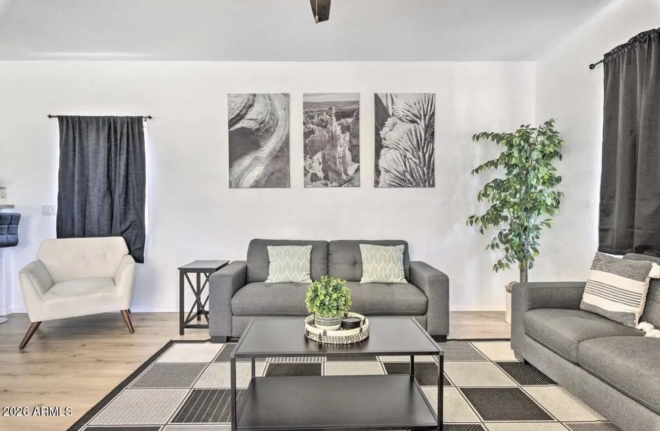 Photo of Listing #7002592