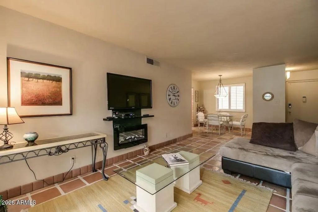 7625 E Camelback Road (unit B117), Scottsdale