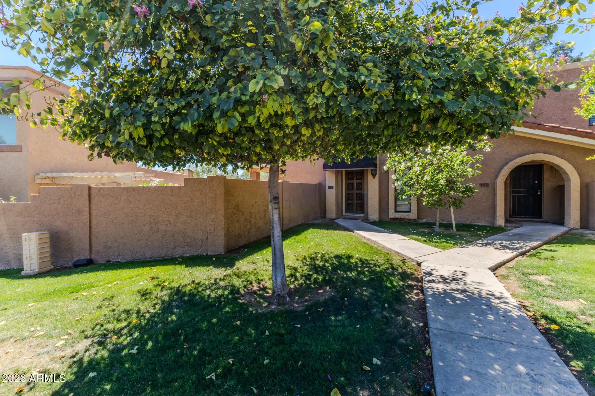 Photo of Listing #7003045