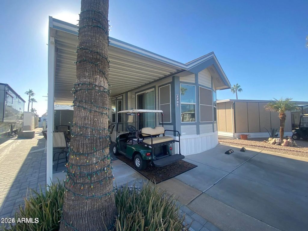 2205 W Klamath Avenue (unit 205), Apache Junction