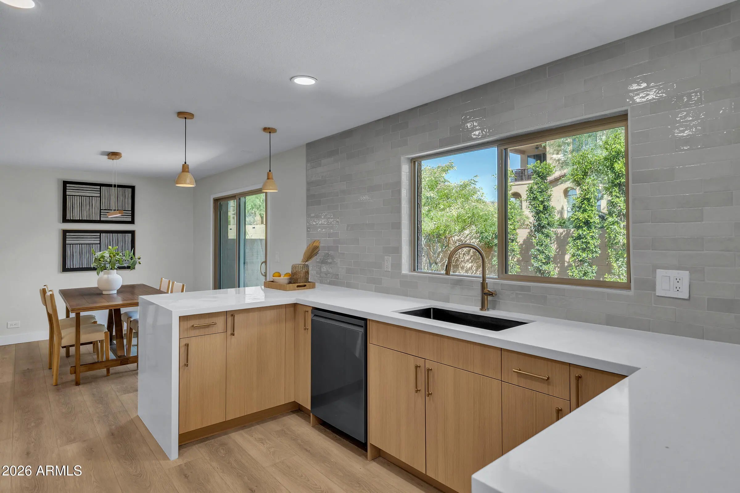 Photo of Listing #7006442