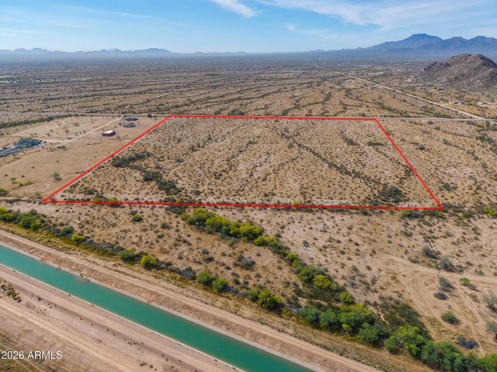 W Meadowview Road (unit -), Maricopa