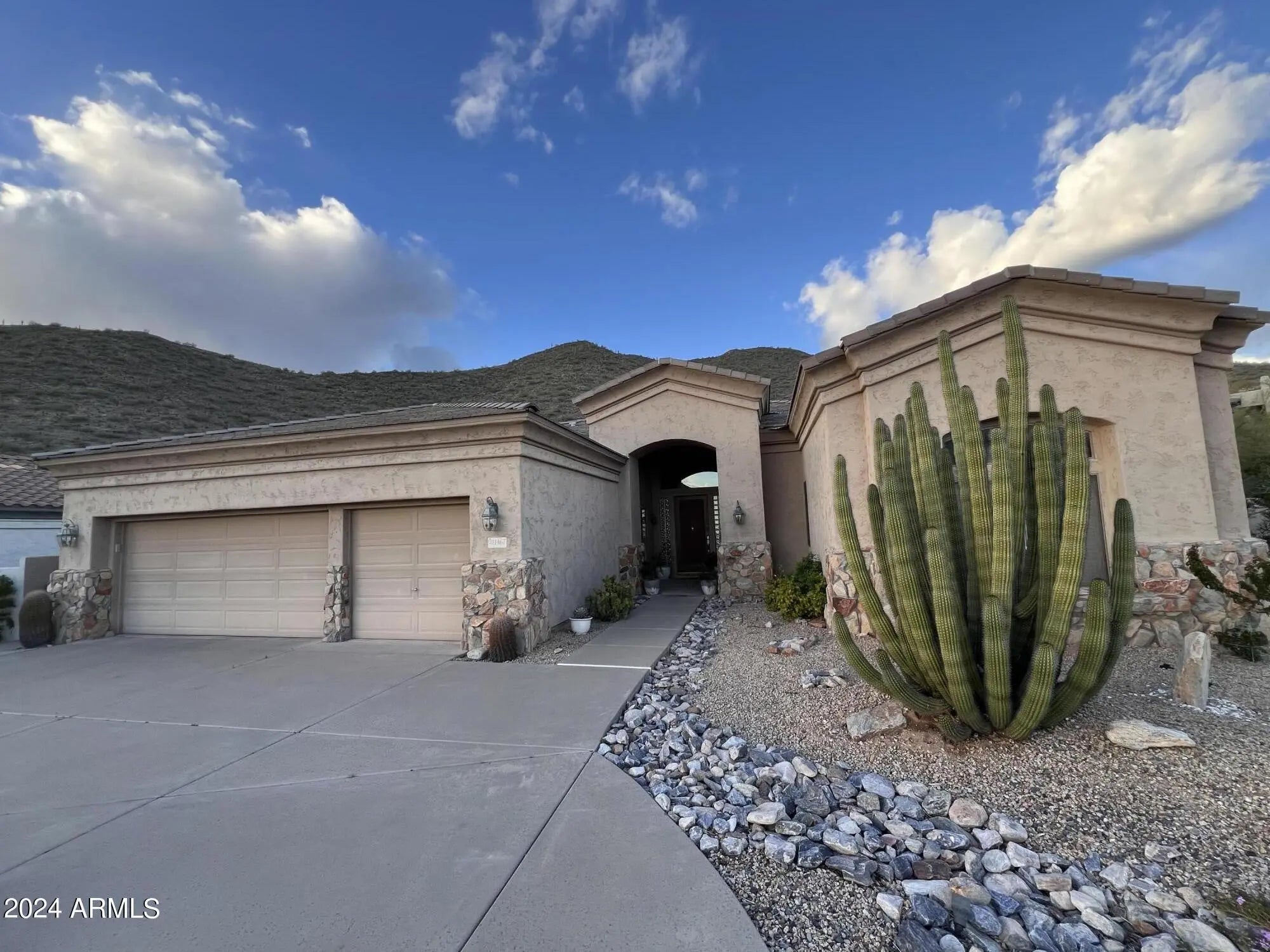 Photo of Listing #7003468