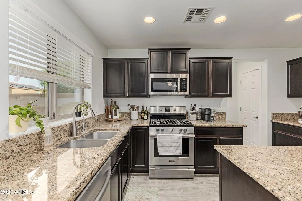 2699 N Daisy Drive, Florence