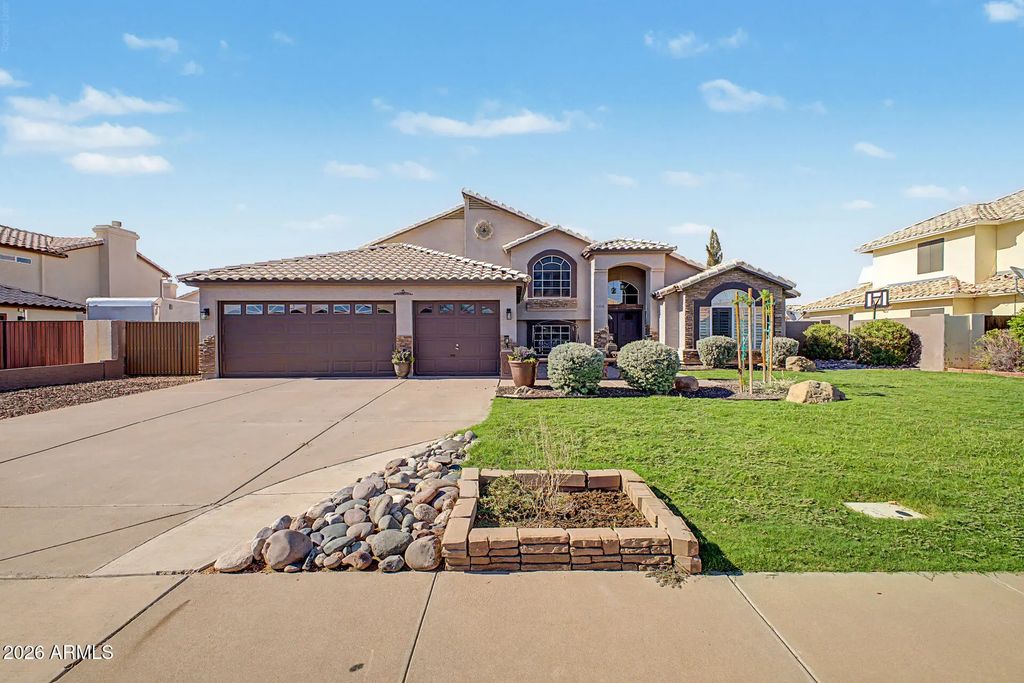 3530 E Caballero Street, Mesa