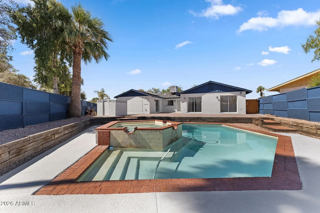 4423 W Keating Circle, Glendale