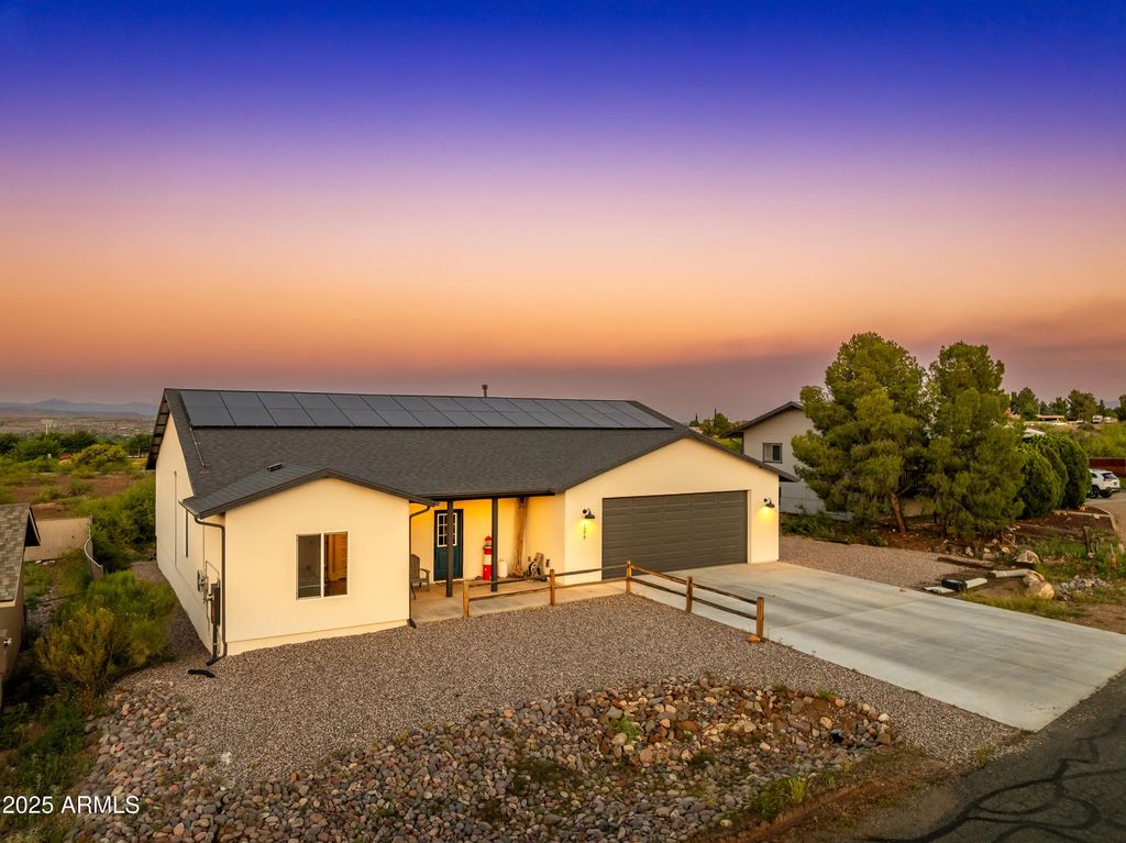 1379 S Hermits Circle, Cottonwood