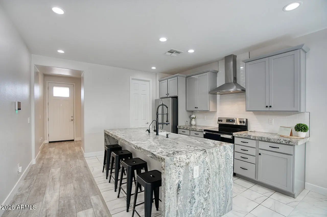 Photo of Listing #7008514