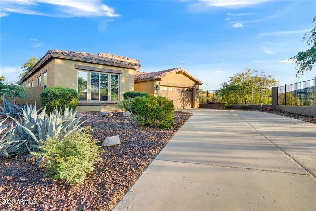 18025 W Cassia Way, Goodyear