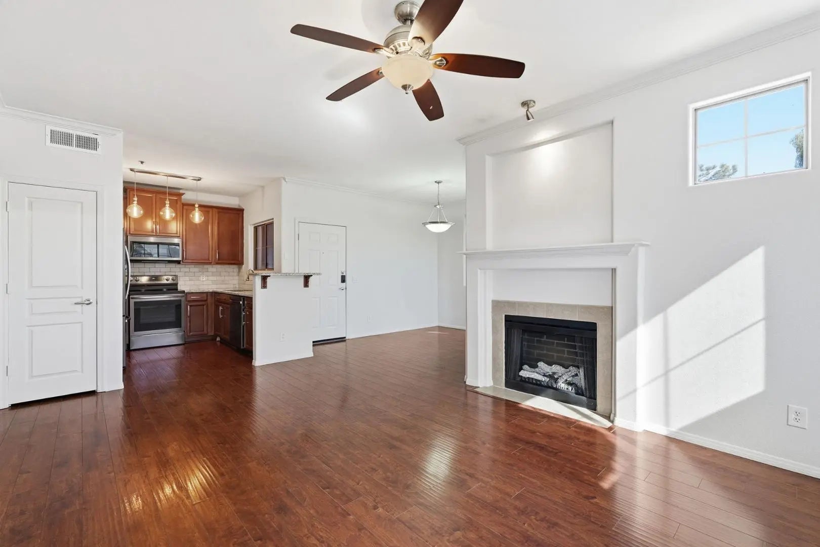 Photo of Listing #7005968