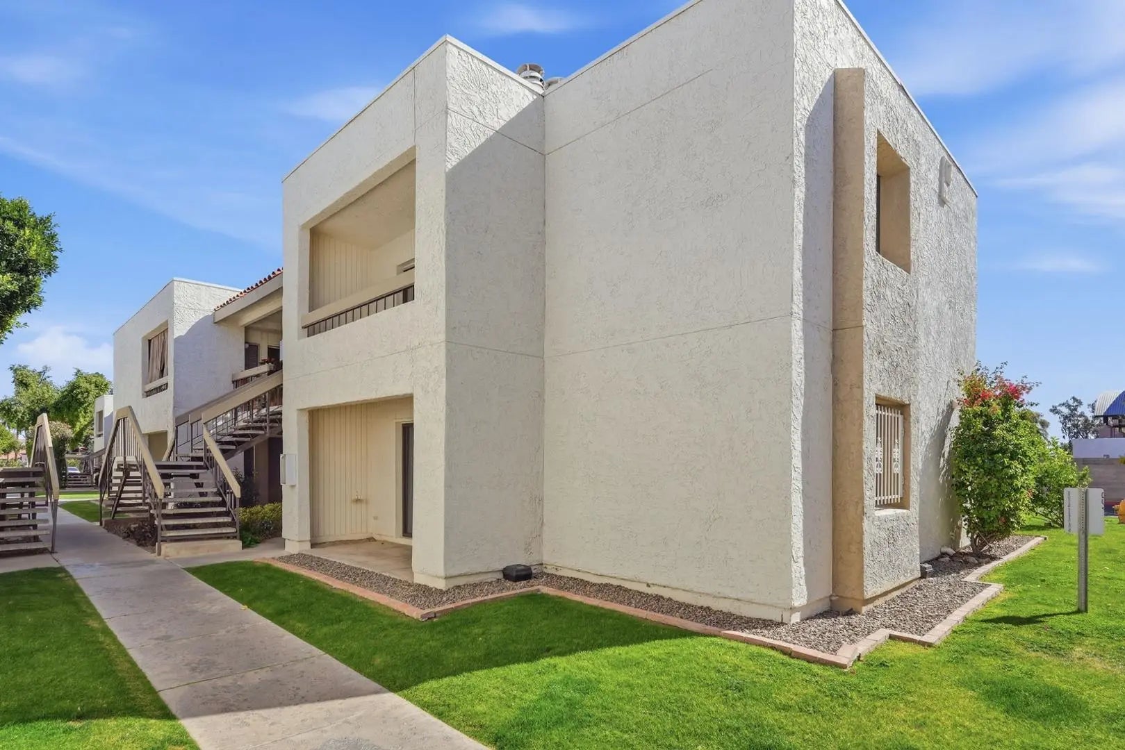 Photo of Listing #7005977