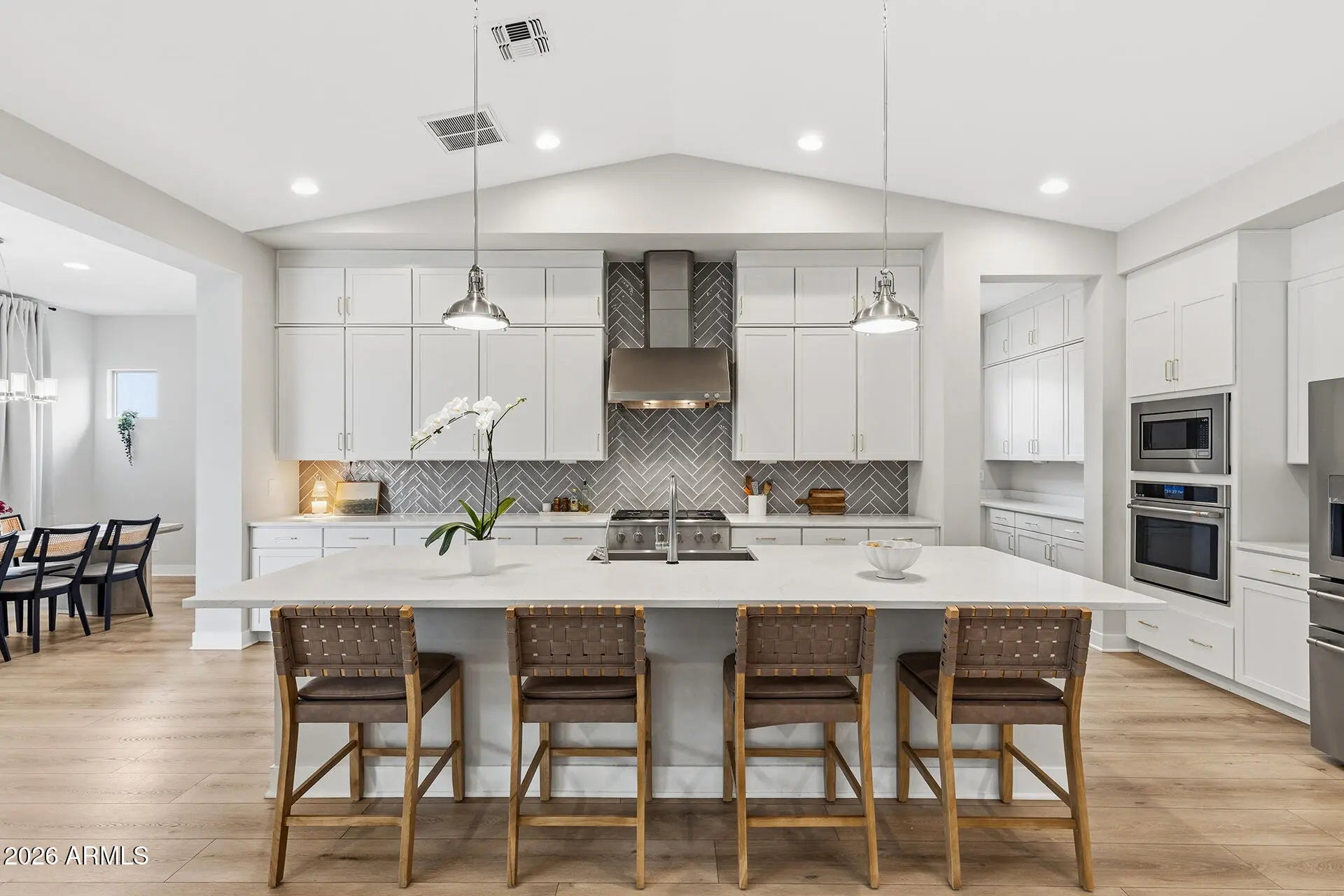 Photo of Listing #7011352