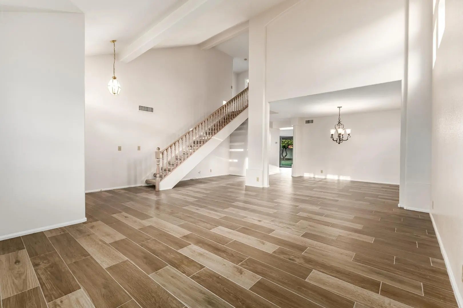 Photo of Listing #7006244