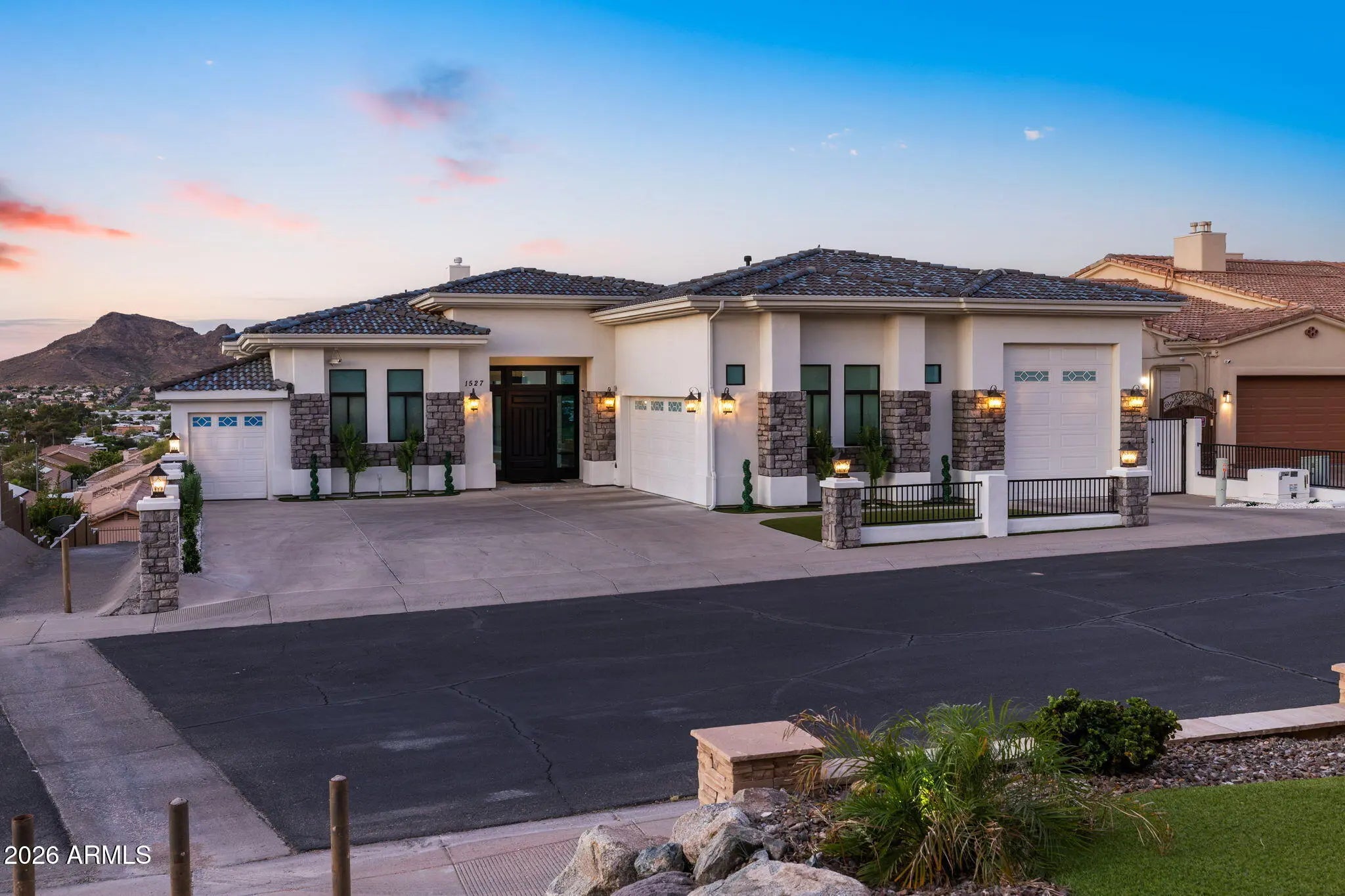 Photo of Listing #7009550