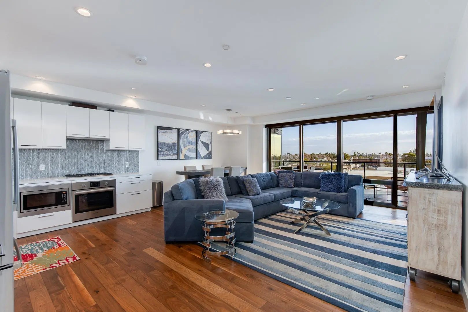 Photo of Listing #7007259