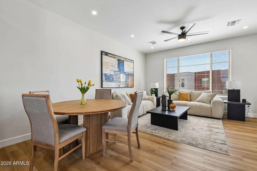 630 N Power (unit 114), Mesa
