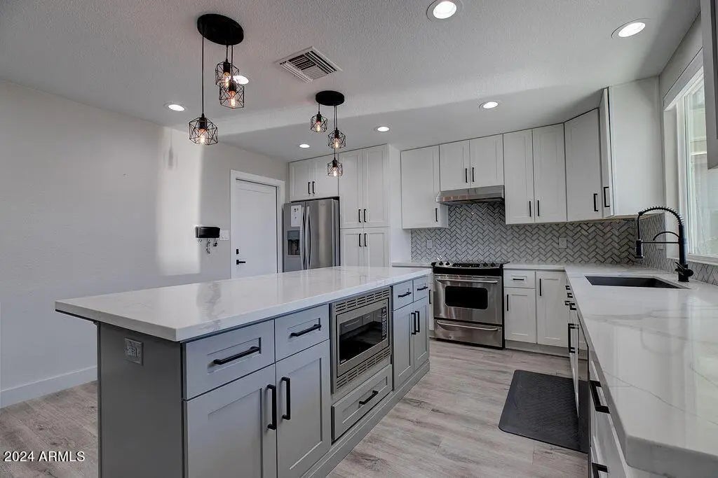 Photo of Listing #7009421