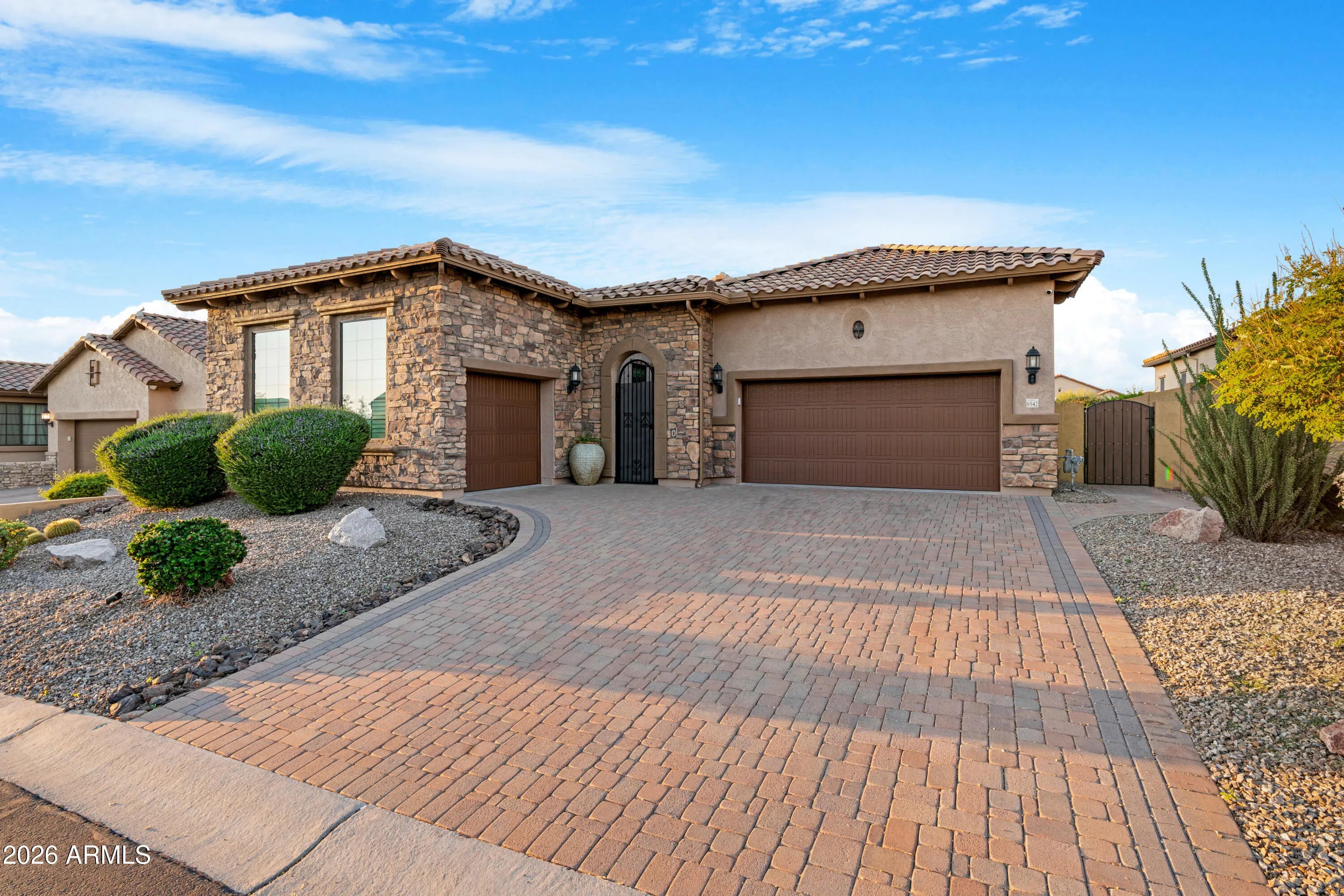 Photo of Listing #7009512