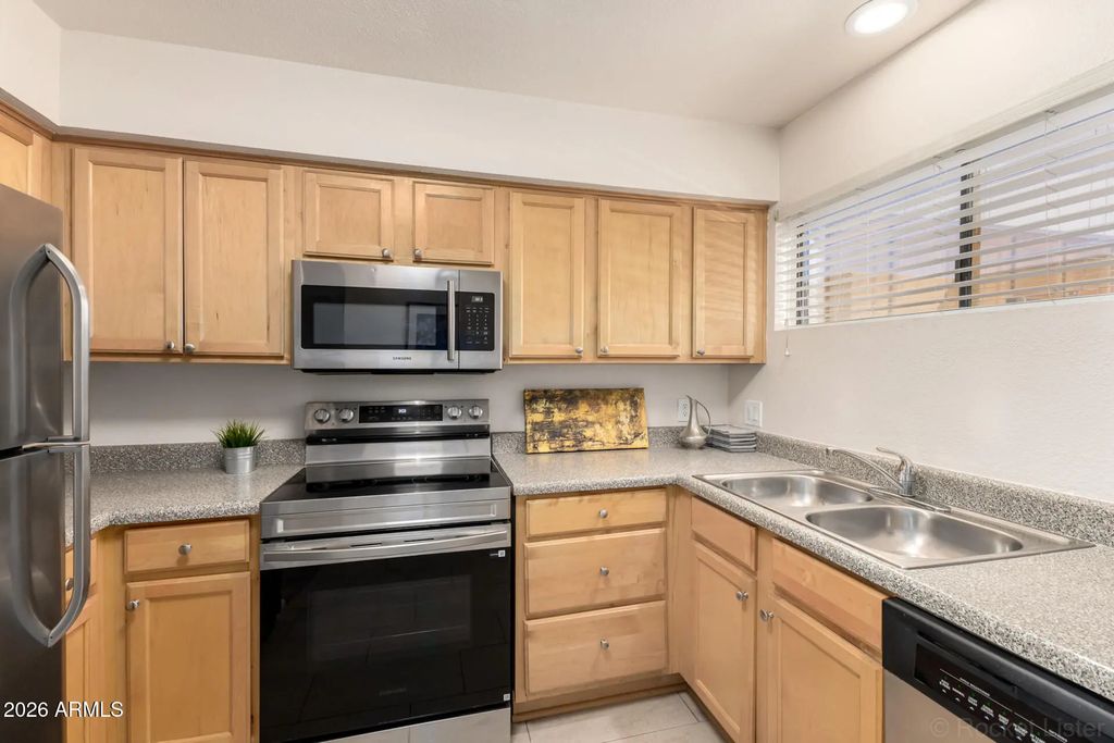 11640 N 51st Avenue (unit 237), Glendale