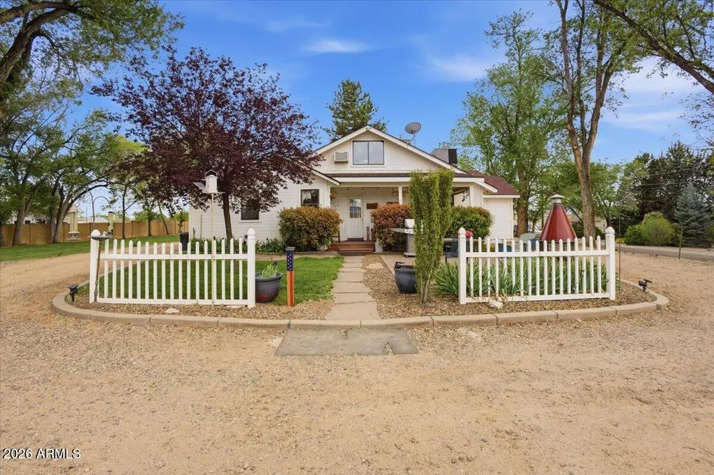 732 W Road 1 -- N, Chino Valley