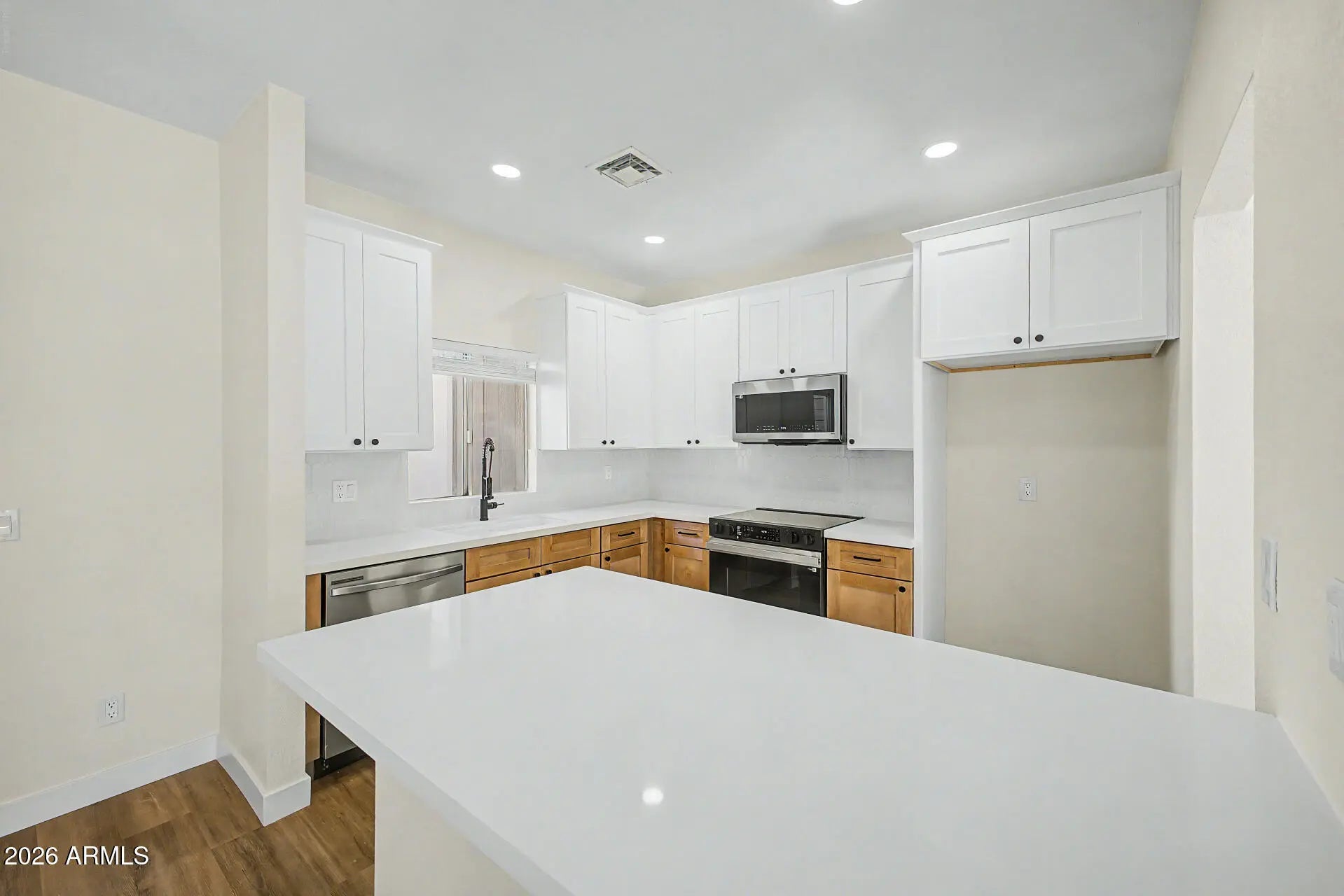 Photo of Listing #7014730