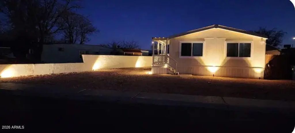 29 Red Mesa Avenue, Page